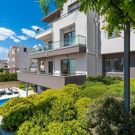 Luxury Villa Lucas With Heated Pool, Whirlpool, Sauna, 14 Pax-2